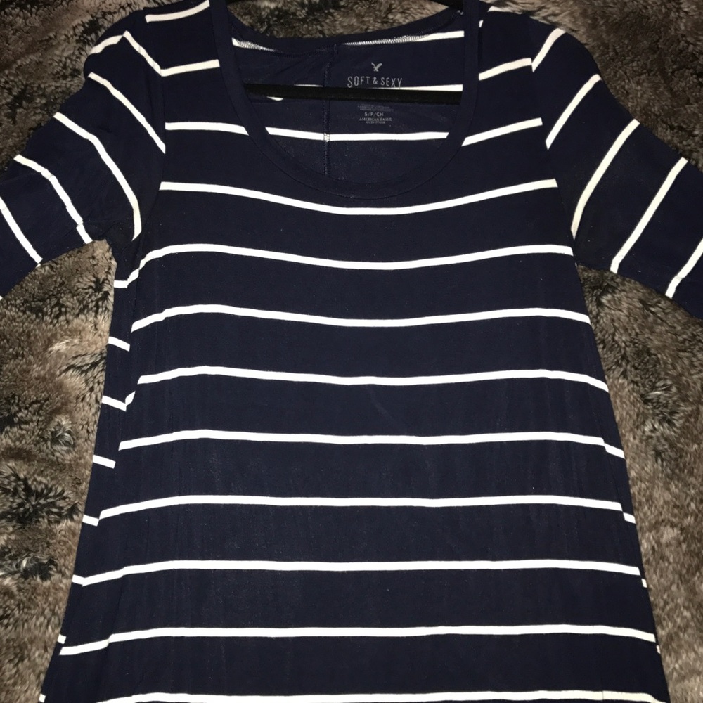 BLUE AND WHITE STRIPED LONG SLEEVE