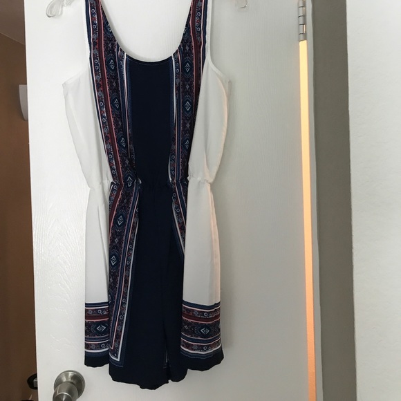 Romper - Picture 3 of 4