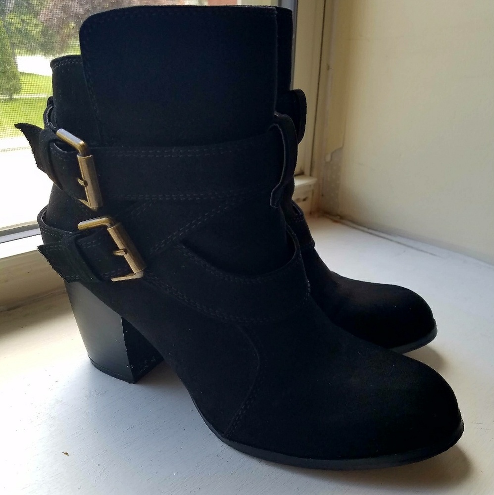 American Eagle Booties
