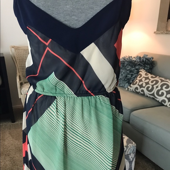 Dress - Picture 2 of 4