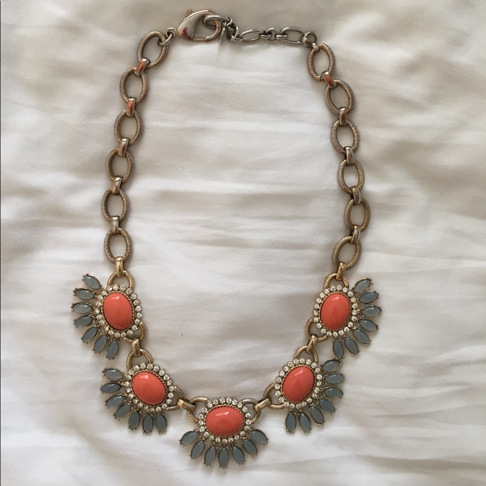 Bib necklace