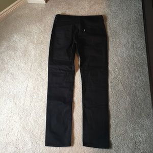Black skinny jeans