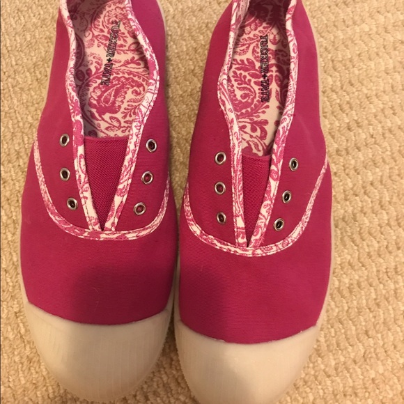 2 for 1 Tucker + Tate slide sneakers - Picture 1 of 8