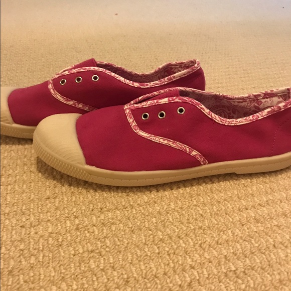 2 for 1 Tucker + Tate slide sneakers - Picture 4 of 8