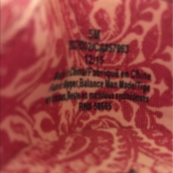 2 for 1 Tucker + Tate slide sneakers - Picture 7 of 8