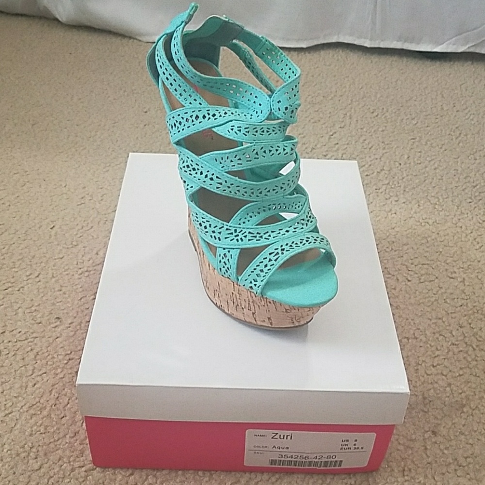 Zuri Aqua Wedges