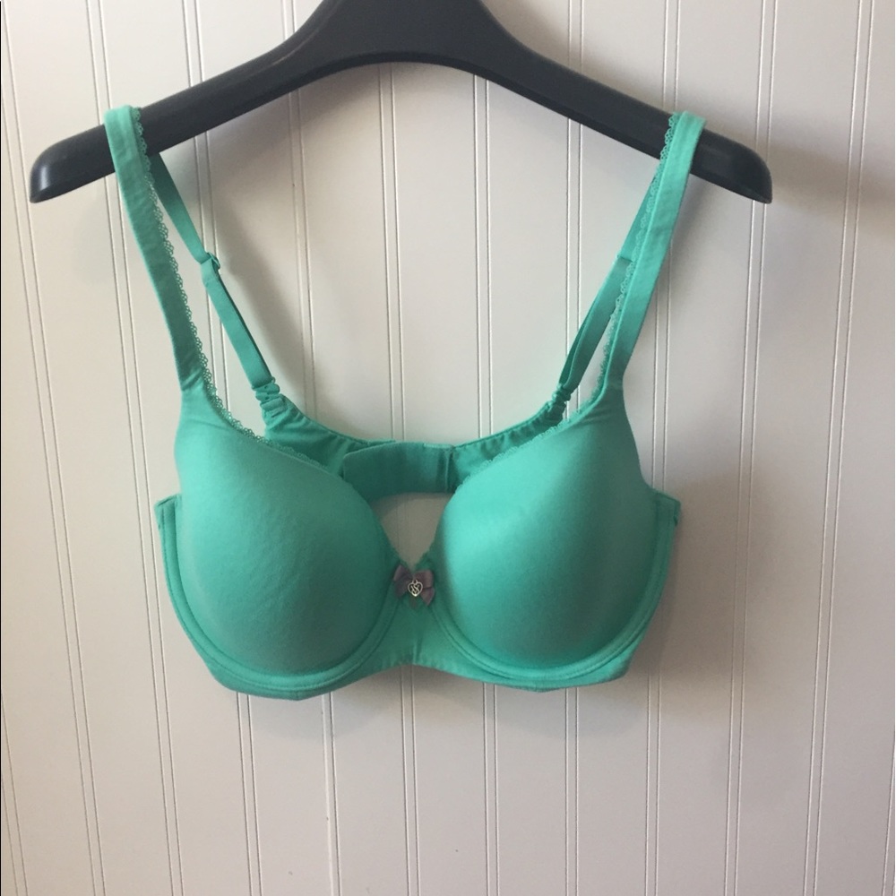 Victoria's Secret Body By Victoria Lined Demi Bra