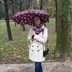 Meet your Posher, Olivia