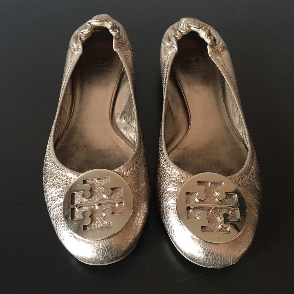 Tory Burch metallic Reva flats ✨✨ 9