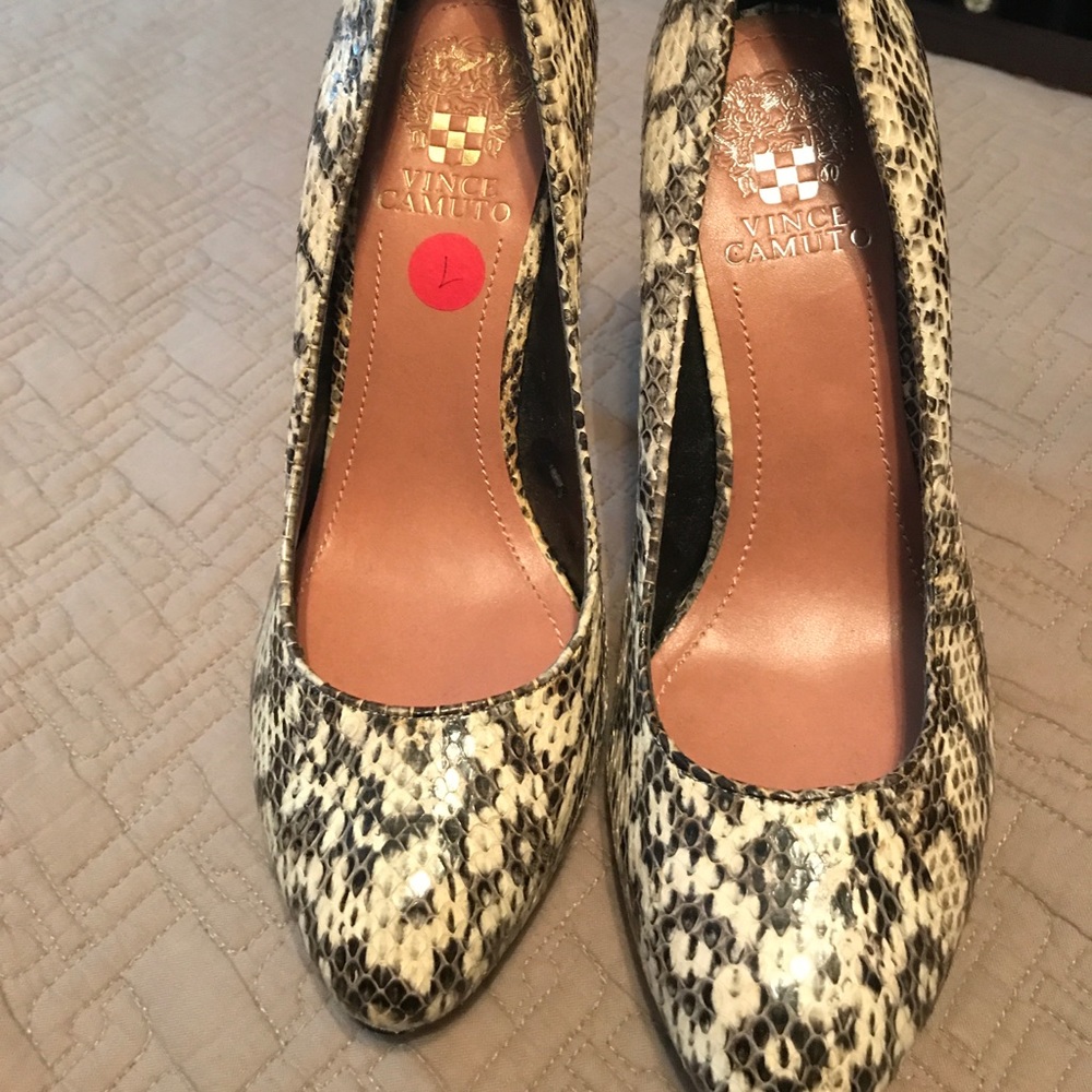 Snakeskin pumps