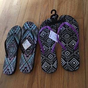 Rue 21 flip flops