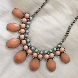 Forever 21 bib necklace
