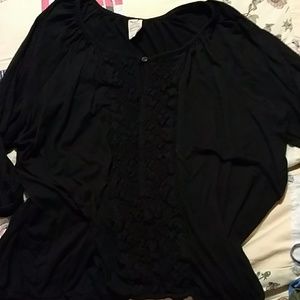 Black 3/4 sleeve top