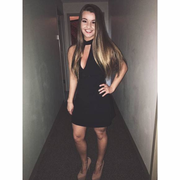 Meet your Posher, Melissa - Picture 1 of 1