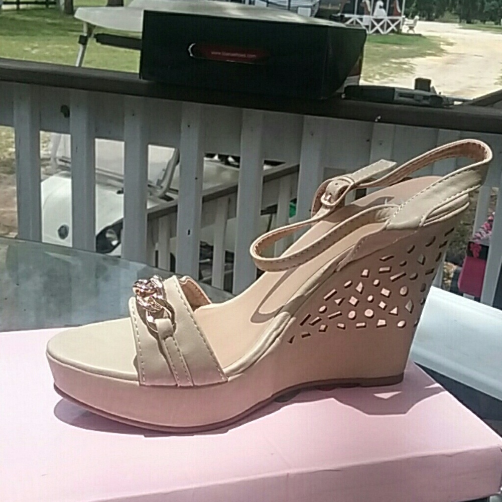 Shoes - Picture 2 of 2