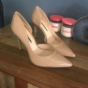 Jessica Simpson nude heels