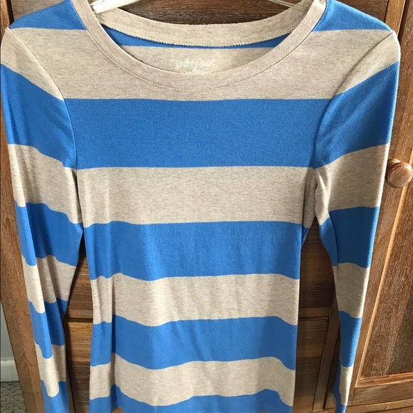 Old Navy Blue and Tan T-shirt - Picture 1 of 1