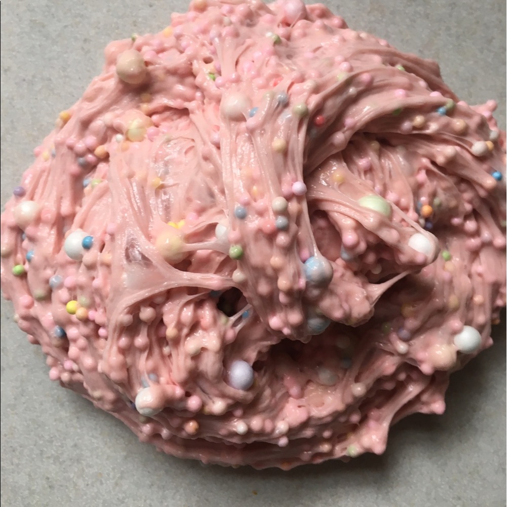 Bubblegum Cupcake Surprise 🎂🍬