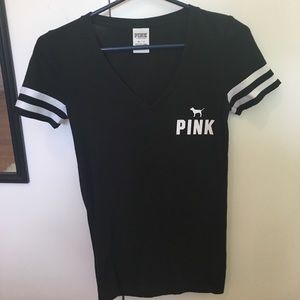 2 V-necks from PINK