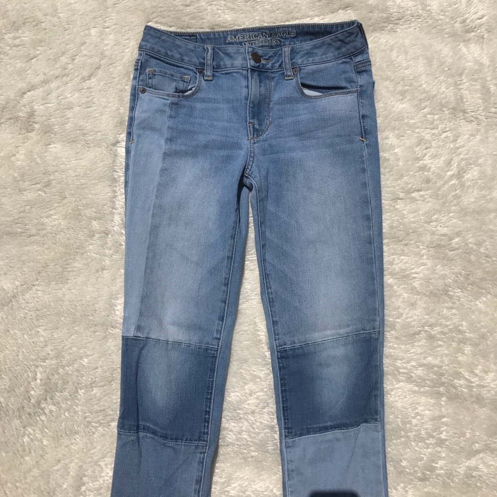 AMERICAN EAGLE JEANS