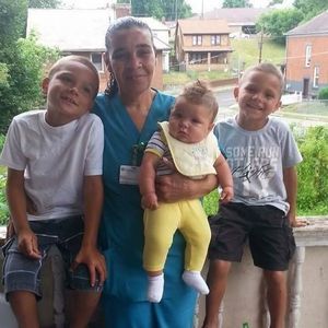 Meet your Posher, Della