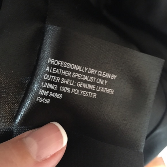 Gorgeous black leather jacket!! - Picture 2 of 4