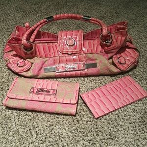 Guess purse