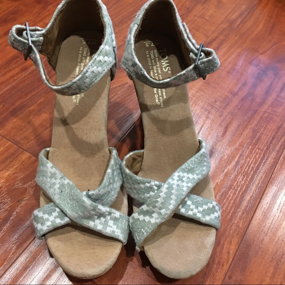 TOMS Strappy Wedges Sandals -NWOT