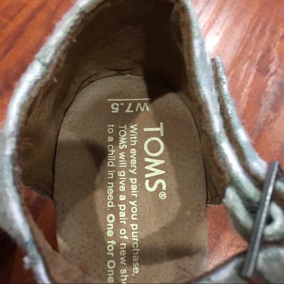 TOMS Strappy Wedges Sandals -NWOT - Picture 4 of 7