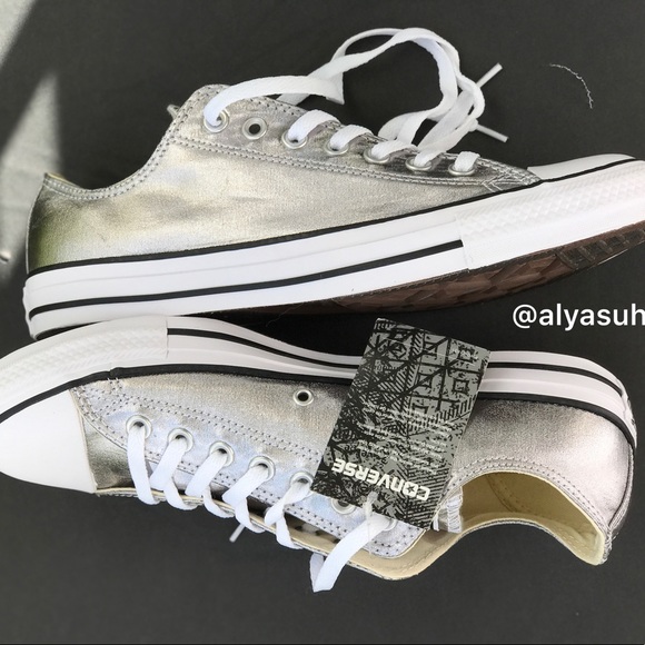 Converse Adult Vulc Metallic  Silver W AUTHENTIC - Picture 4 of 8