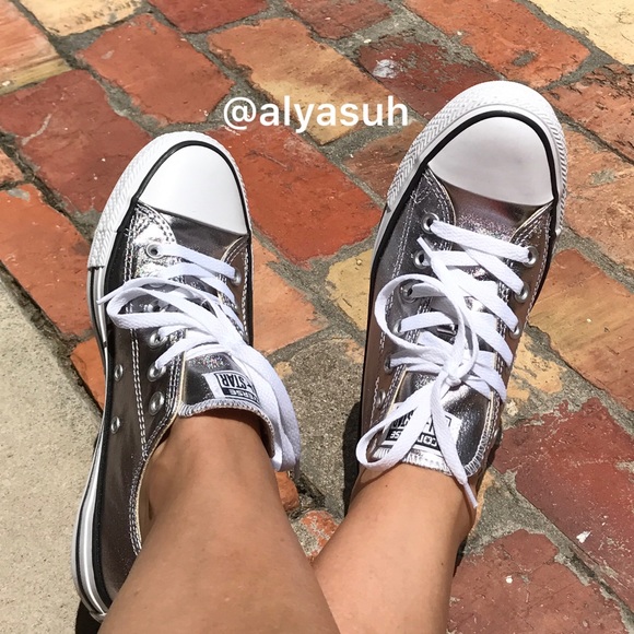 Converse Adult Vulc Metallic  Silver W AUTHENTIC - Picture 2 of 8