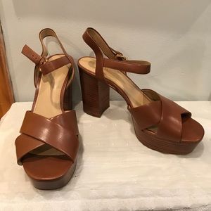 Michael Kors Divia Platform Sandals. size 10
