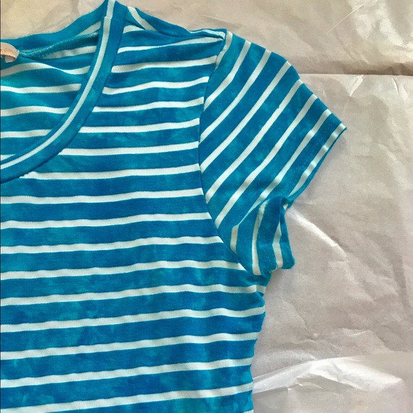 Beautiful Striped Tshirt - Picture 2 of 2