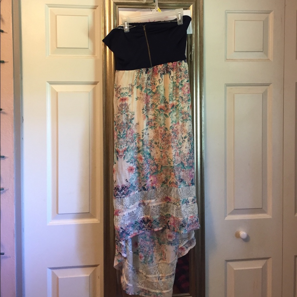 Floral strapless dress