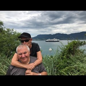 Meet your Posher, Chris