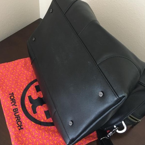 Tory Burch Robinson Middy Satchel Bowler - Picture 11 of 12