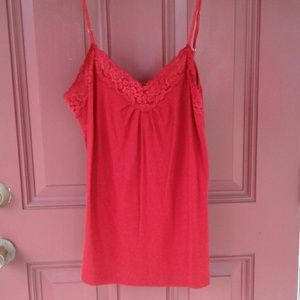 Red cami
