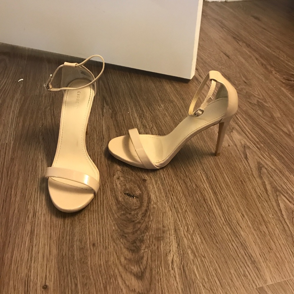 nude heel. Patten leather. Worn once. 3.5in heel
