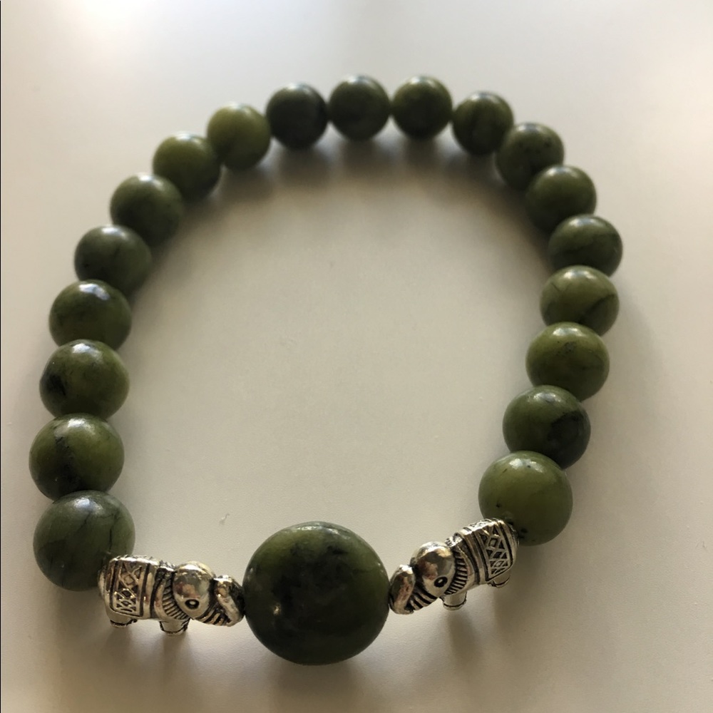 Beaded bracelet green