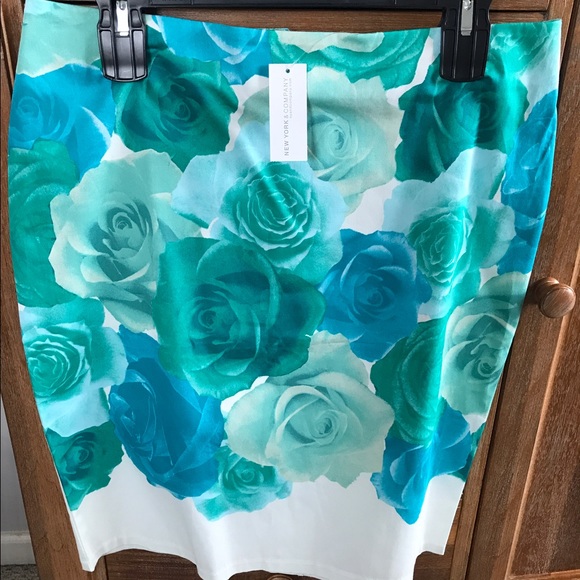 NY & C Floral Skirt Size 8 - Picture 1 of 2