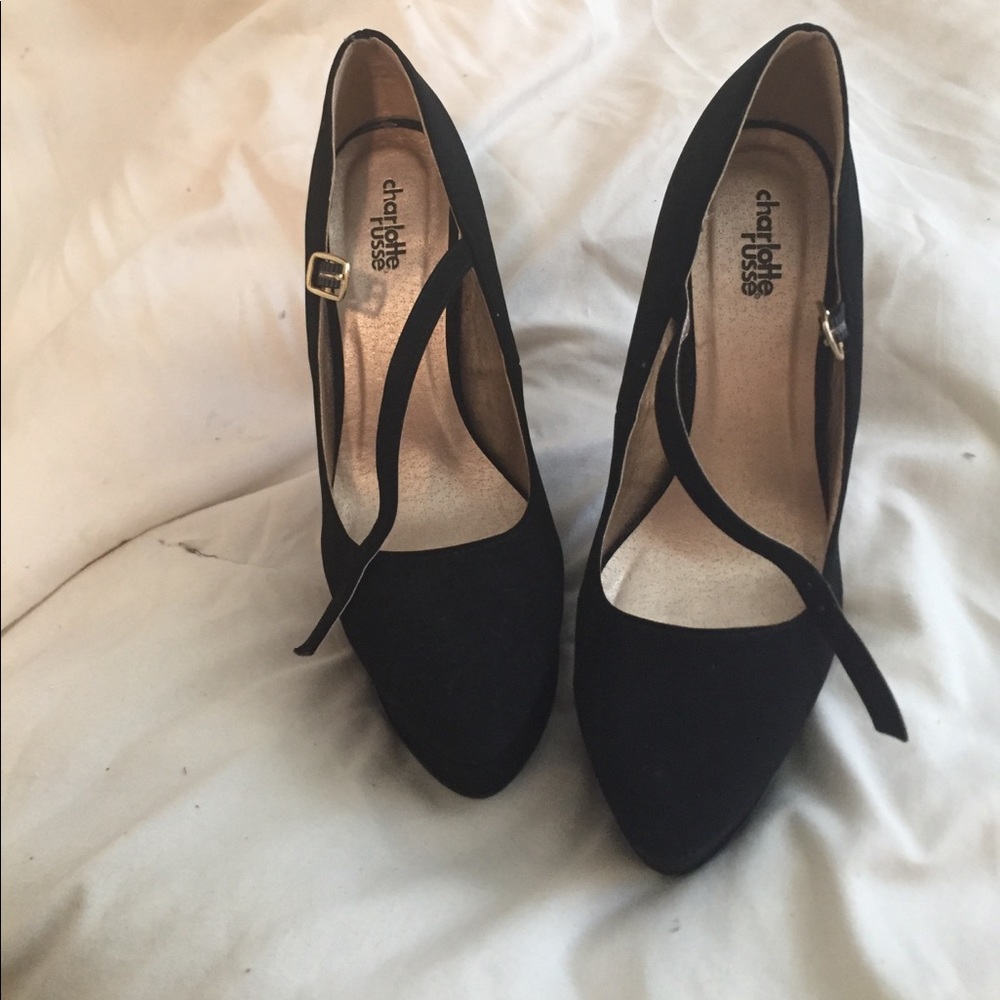 4in black velvet heels!