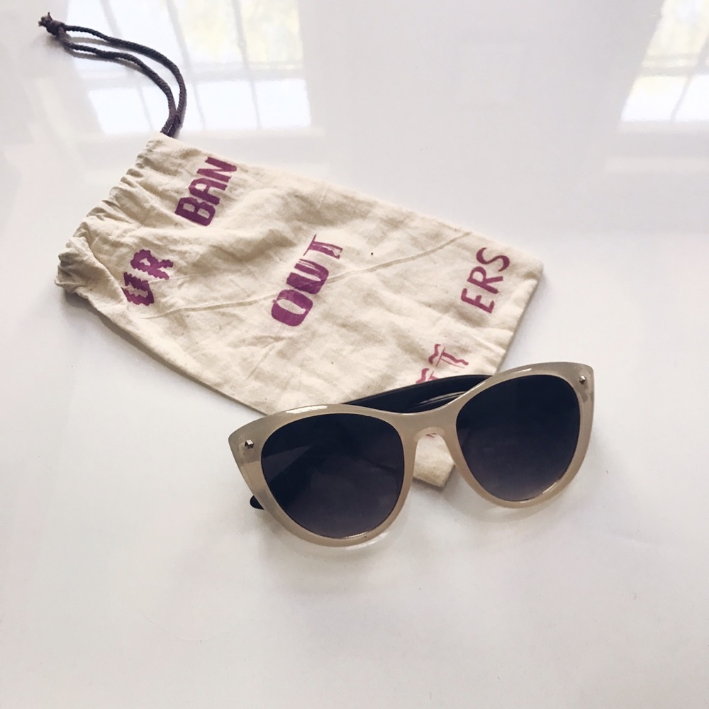 Urban Outfitters Sunnies