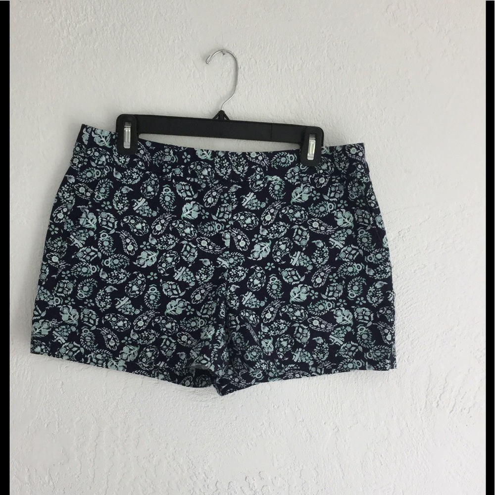 Paisley shorts, size 6