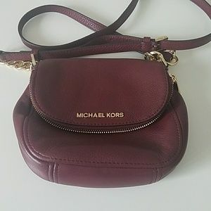 Michael KORS cross body