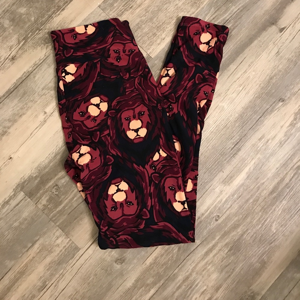 Lularoe one size lion leggings