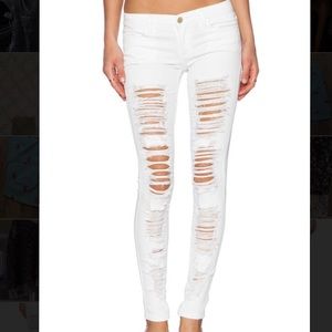 NWOT "BLANK NYC" Distressed White Skinny Jeans