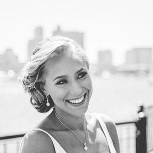 Meet your Posher, Mia