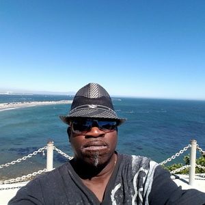 Meet your Posher, Dewayne