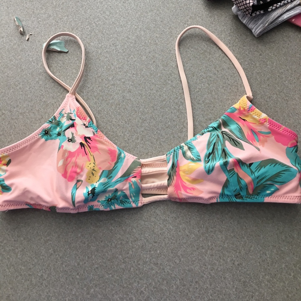 Pacsun bikini top