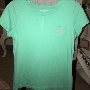 Ladies Vineyard vines tshirt